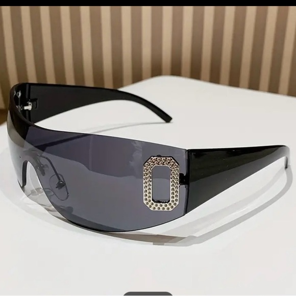 Stylish Frameless Gradient Sunglasses NIB - Picture 1 of 1